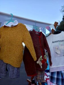 こども服の陳列